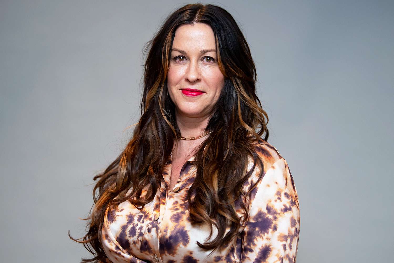 Alanis Morissette Net Worth, Age, Height, Wife, Biography